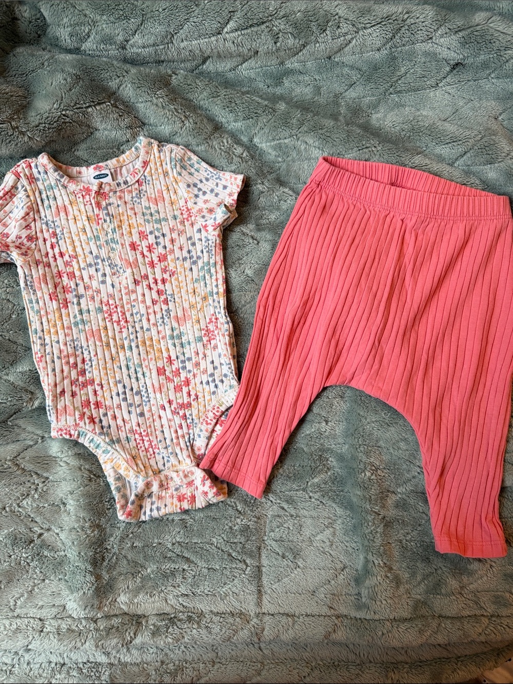 Old Navy Floral Ribbed Baby Bodysuit - Pastel Multicolor